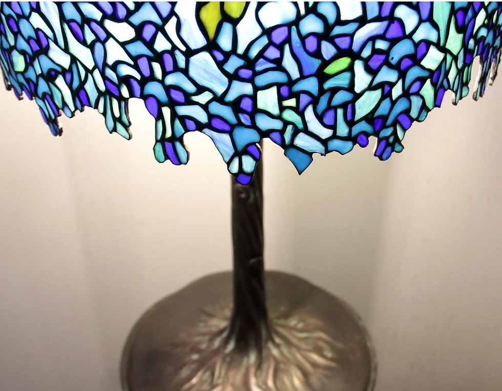 Miniatura: Wisteria - replika ikonicznej  lampy