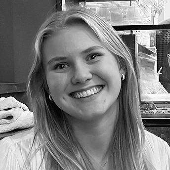Portrett Hannah copy.jpg