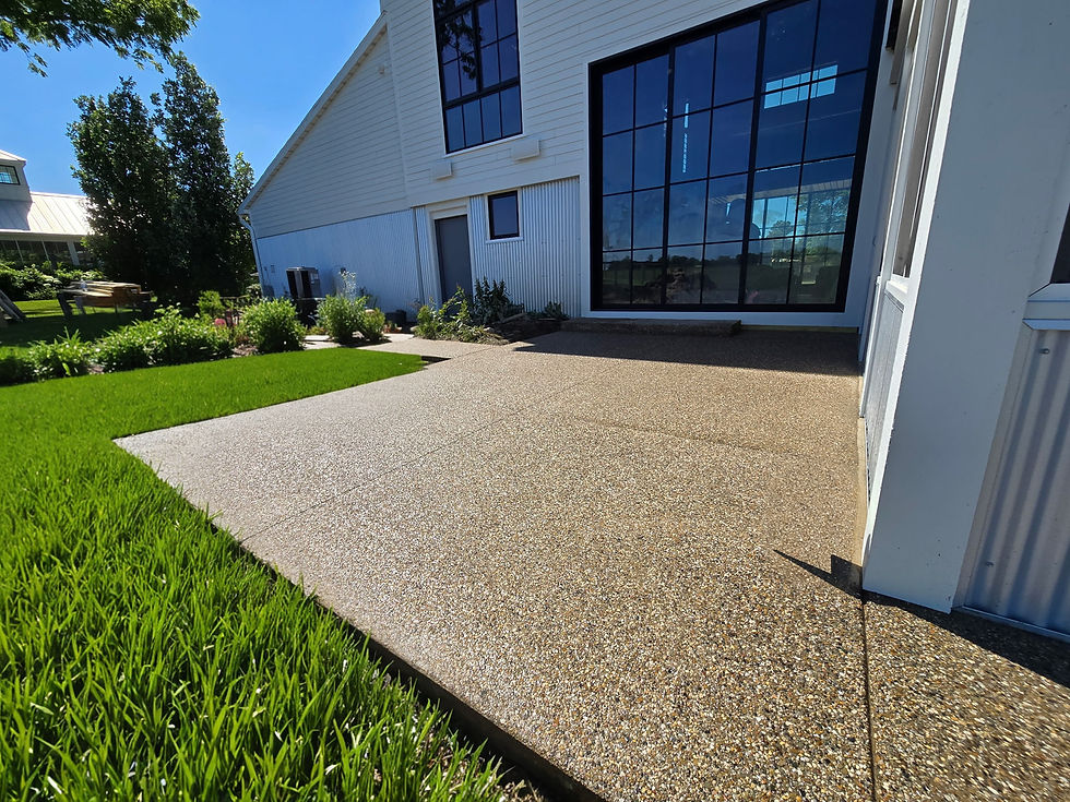 concrete-patios (5)_edited.jpg