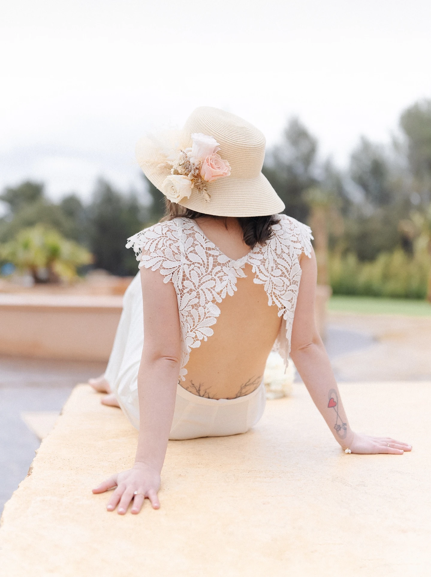 Mariée avec une robe de mariée