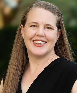 Karalee Headshot.jpg