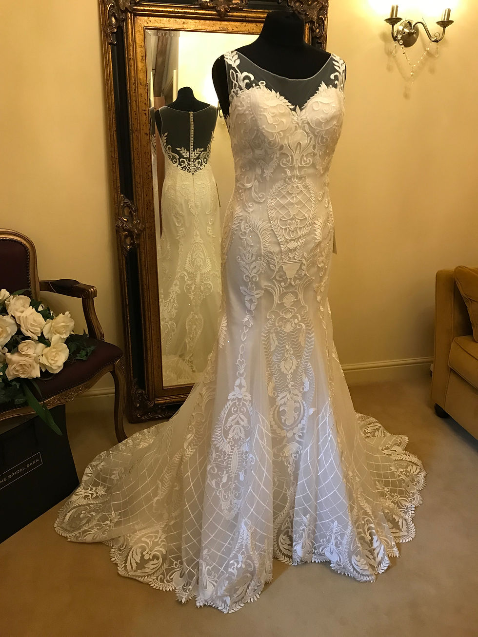 Thumbnail: Ronald Joyce LEIRE Size 10 Ivory