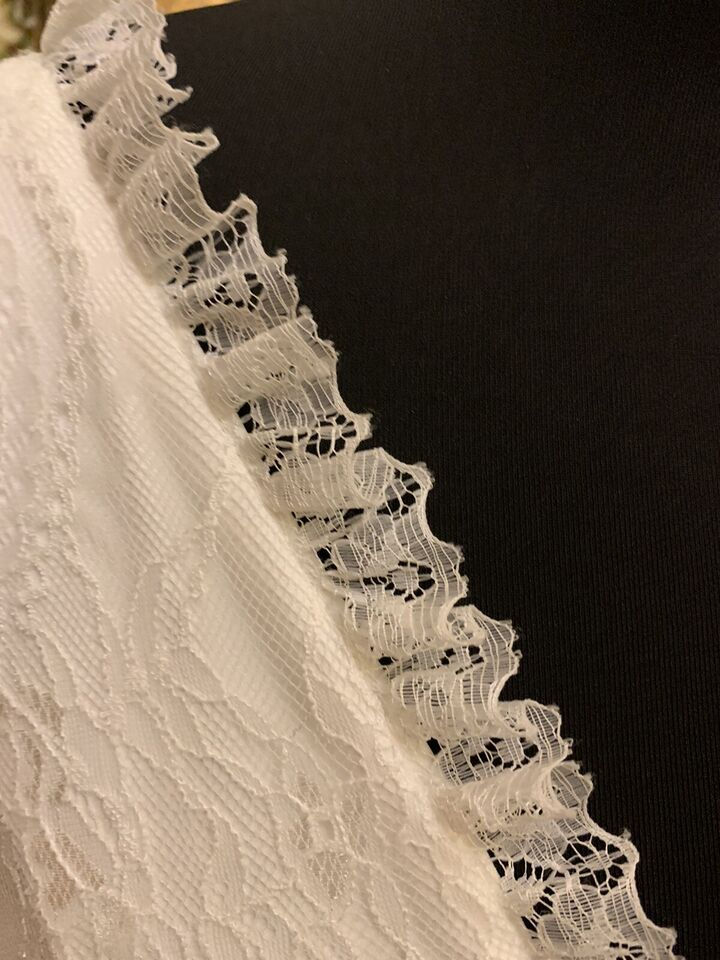 Thumbnail: Kate fearnley JULIET Size 12 Ivory NEW!!