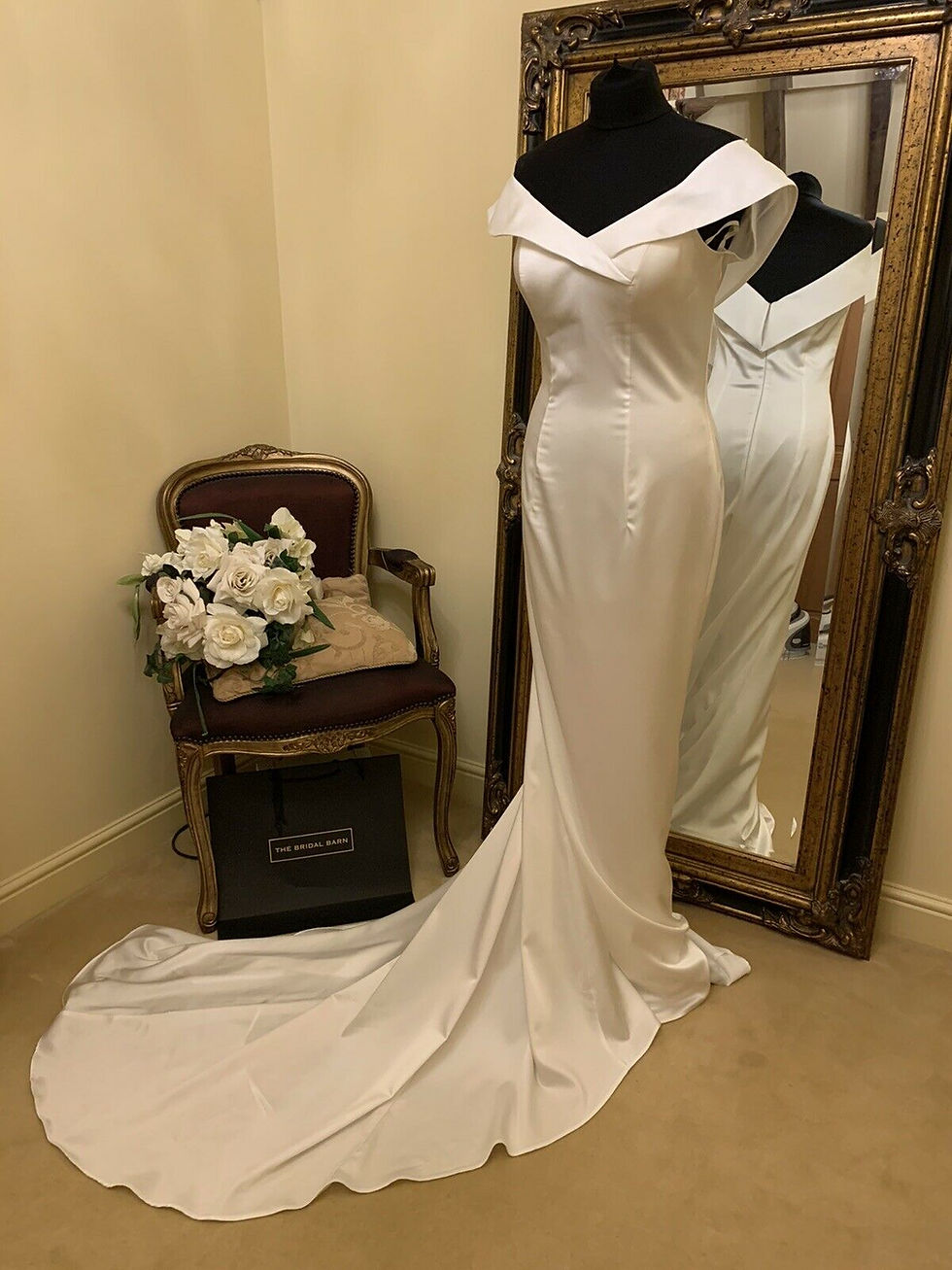 Thumbnail: LIRI Bridals (Riki Dalal ) GIGI Size 12 Ivory