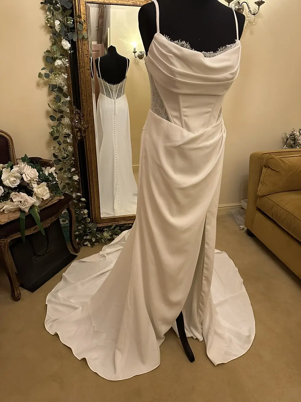 Thumbnail: All Who Wander CARSON Size 14 Ivory NEW!