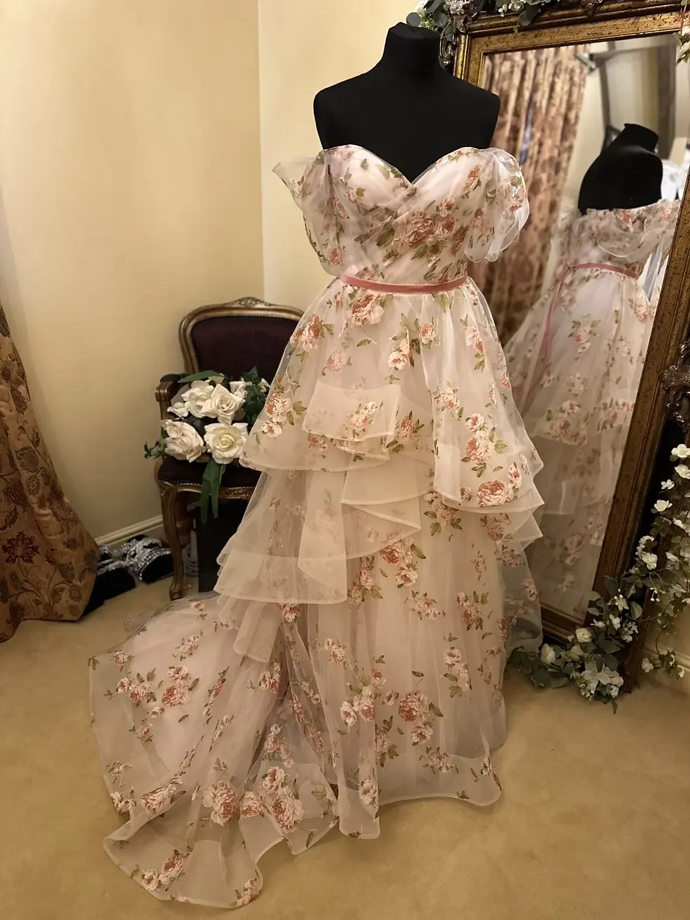 Thumbnail: Watters ROSABEL Size 12 Ivory/Blush/Pink Floral