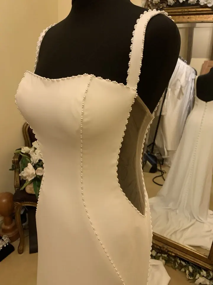 Thumbnail: Essense Of Australia D4101 RAE Ivory NEW!