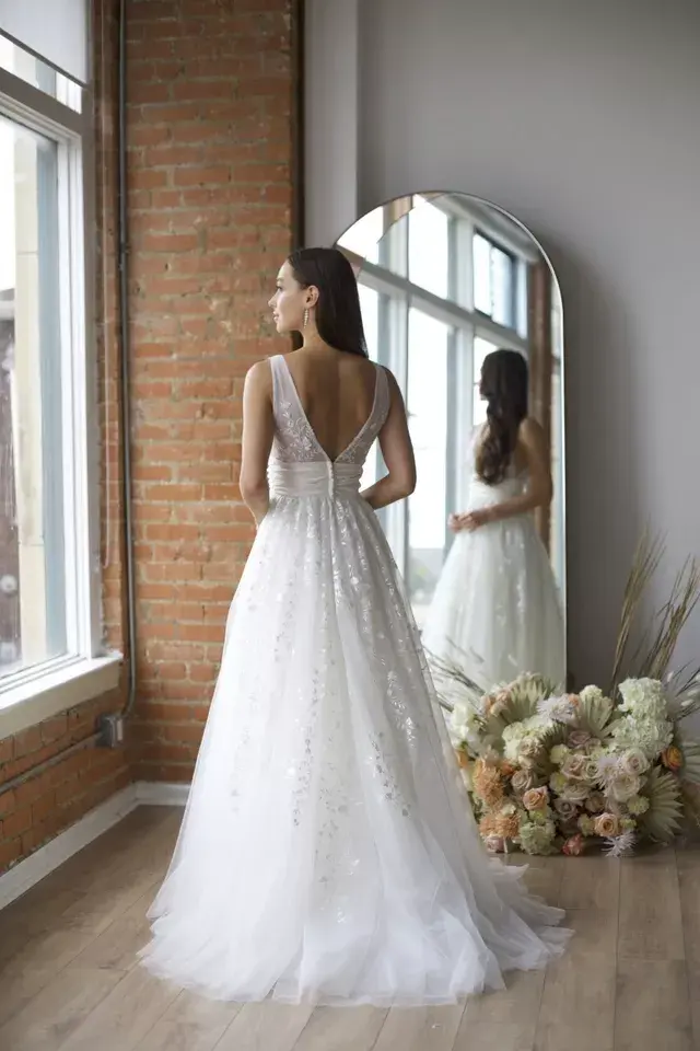 Thumbnail: Willowby Watters DUPREE Size 22 Ivory NEW!!