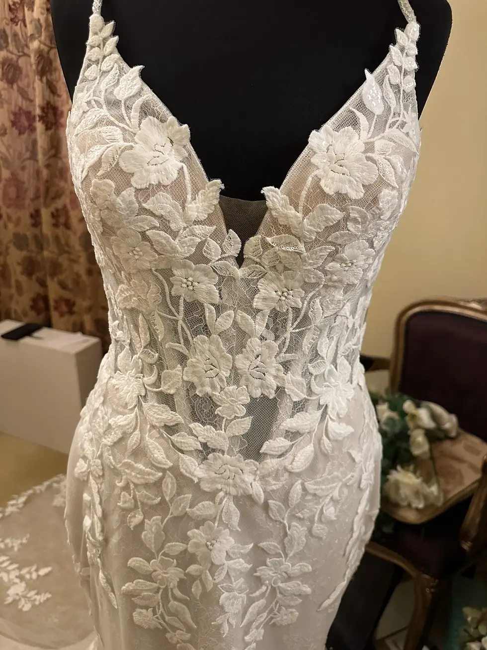 Thumbnail: Madi Lane NICOLA plus extra Train Size 14 Ivory/Sand