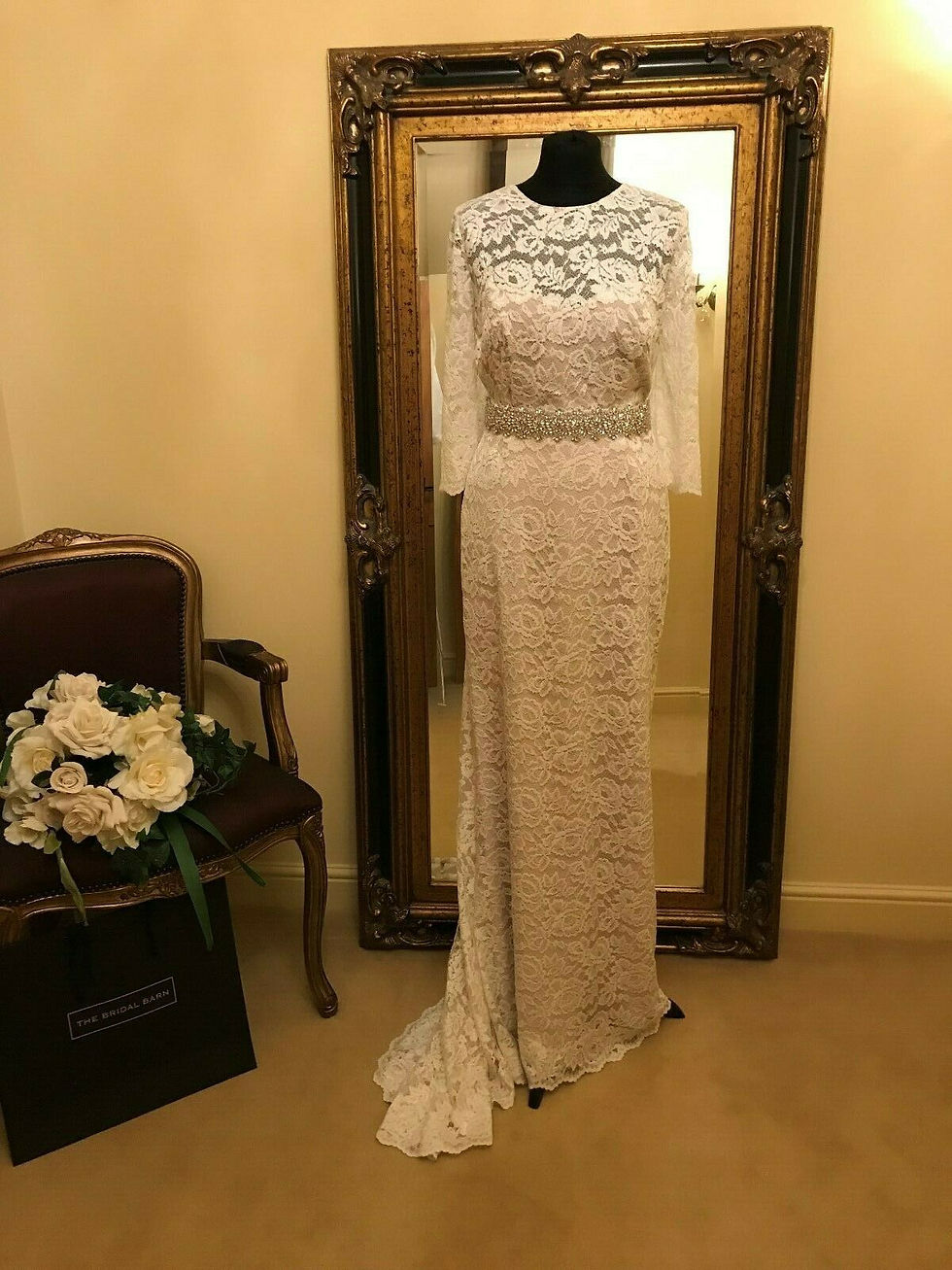 Thumbnail: Watters Lanakai top and Bordeux skirt Size 8/10 Ivory/Champagne