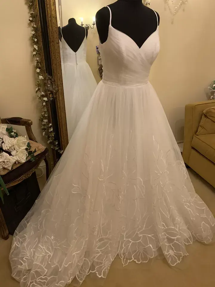 Thumbnail: Maggie Sottero WATSON Size 14 Ivory NEW!