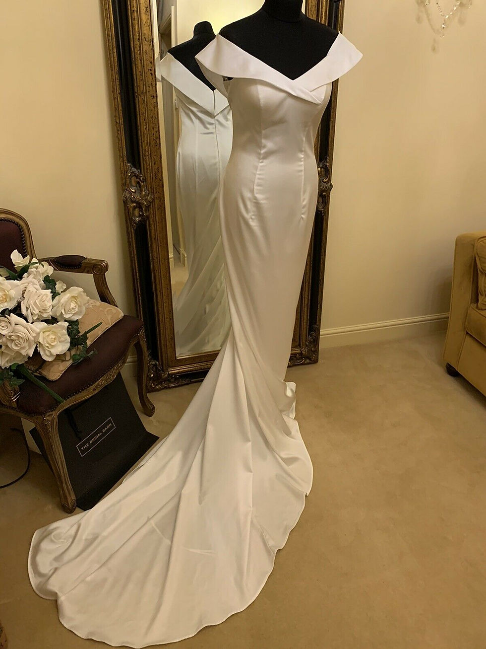 Thumbnail: LIRI Bridals (Riki Dalal ) GIGI Size 12 Ivory