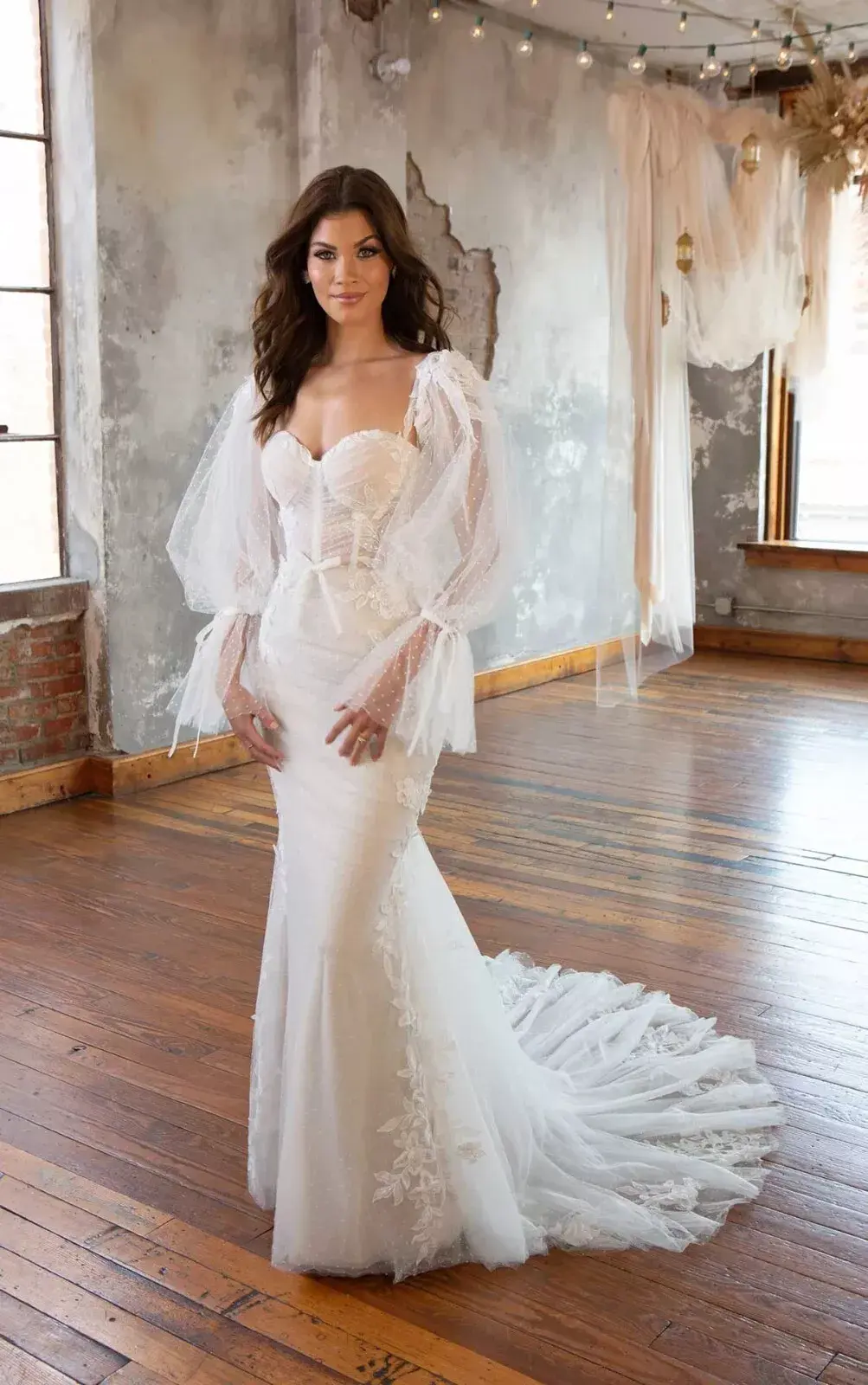 All Who Wander ESTELE Ivory/Rum Size 14 NEW!!