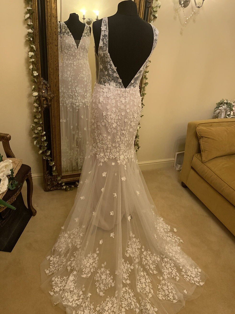 Thumbnail: Willowby Watters ALIYAH Ivory/Blush Size Uk10