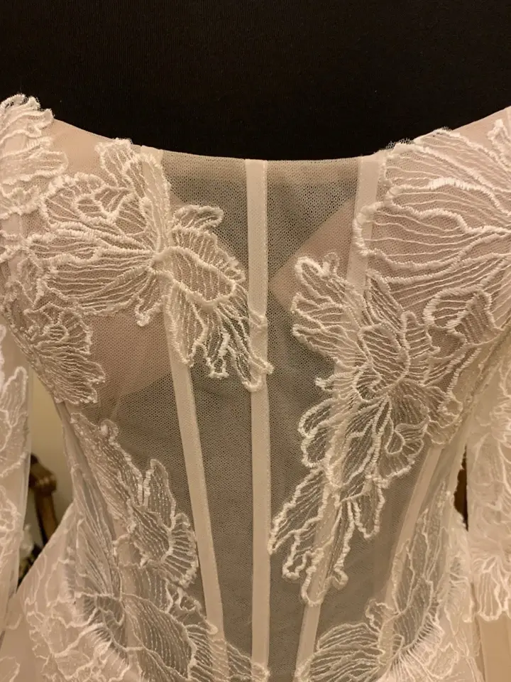 Thumbnail: Evie Young CHEVELLE Size 14 Ivory/Mocha