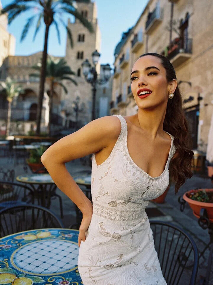 Thumbnail: Wilderly (ALLURE) Anniston Size 10 Ivory NEW!