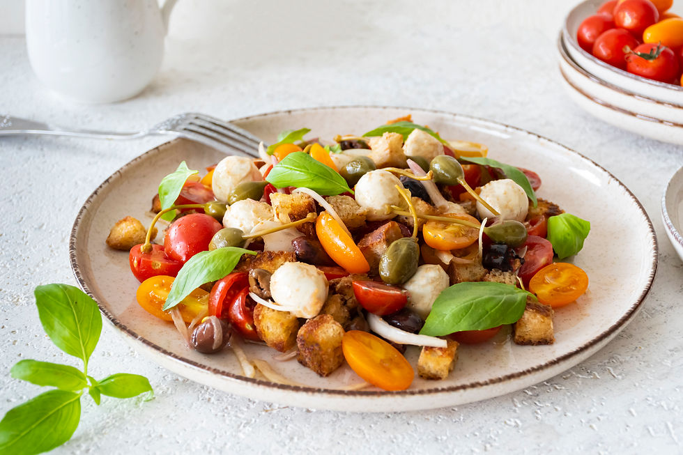 PARADIŽNIKOVA SOLATA S KRUHOM