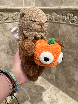 [T078e] The Crocheted Angel of Rosa