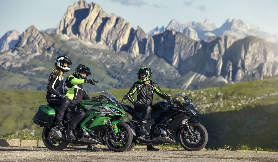 2018-kawasaki-z1000sx-11.jpg