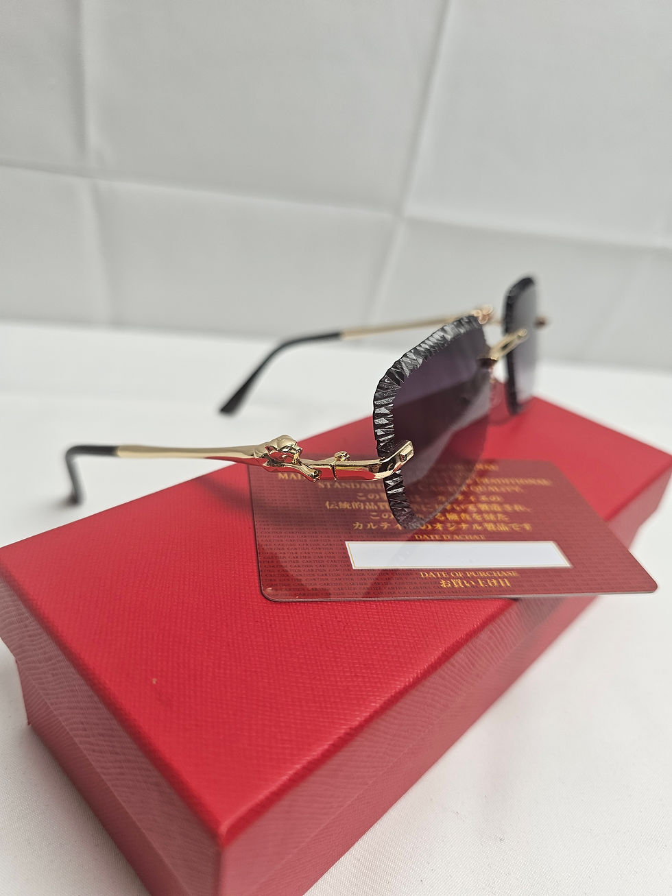 Thumbnail: Cart Purple Diamond Frame Sunglasses