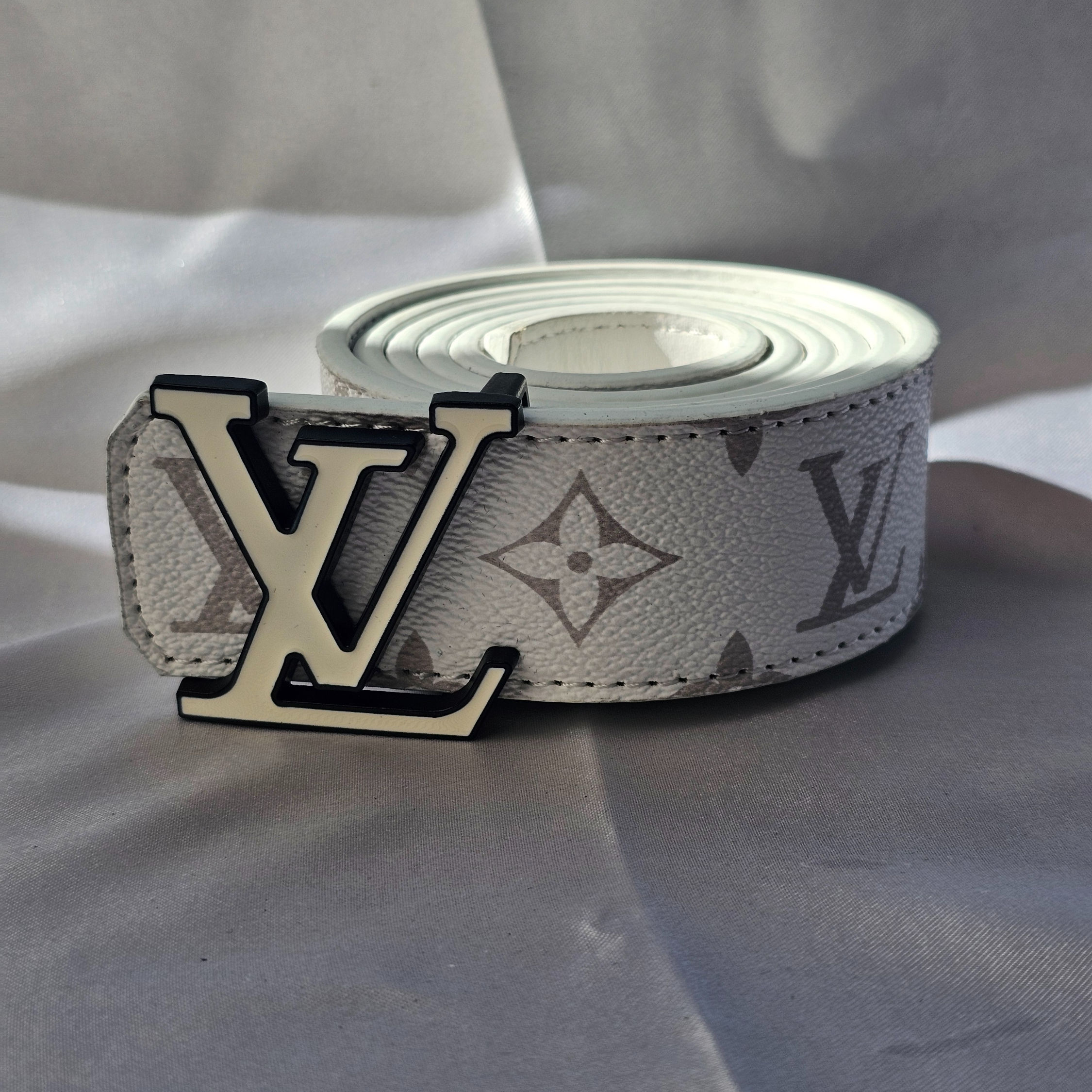 Loui White Belt