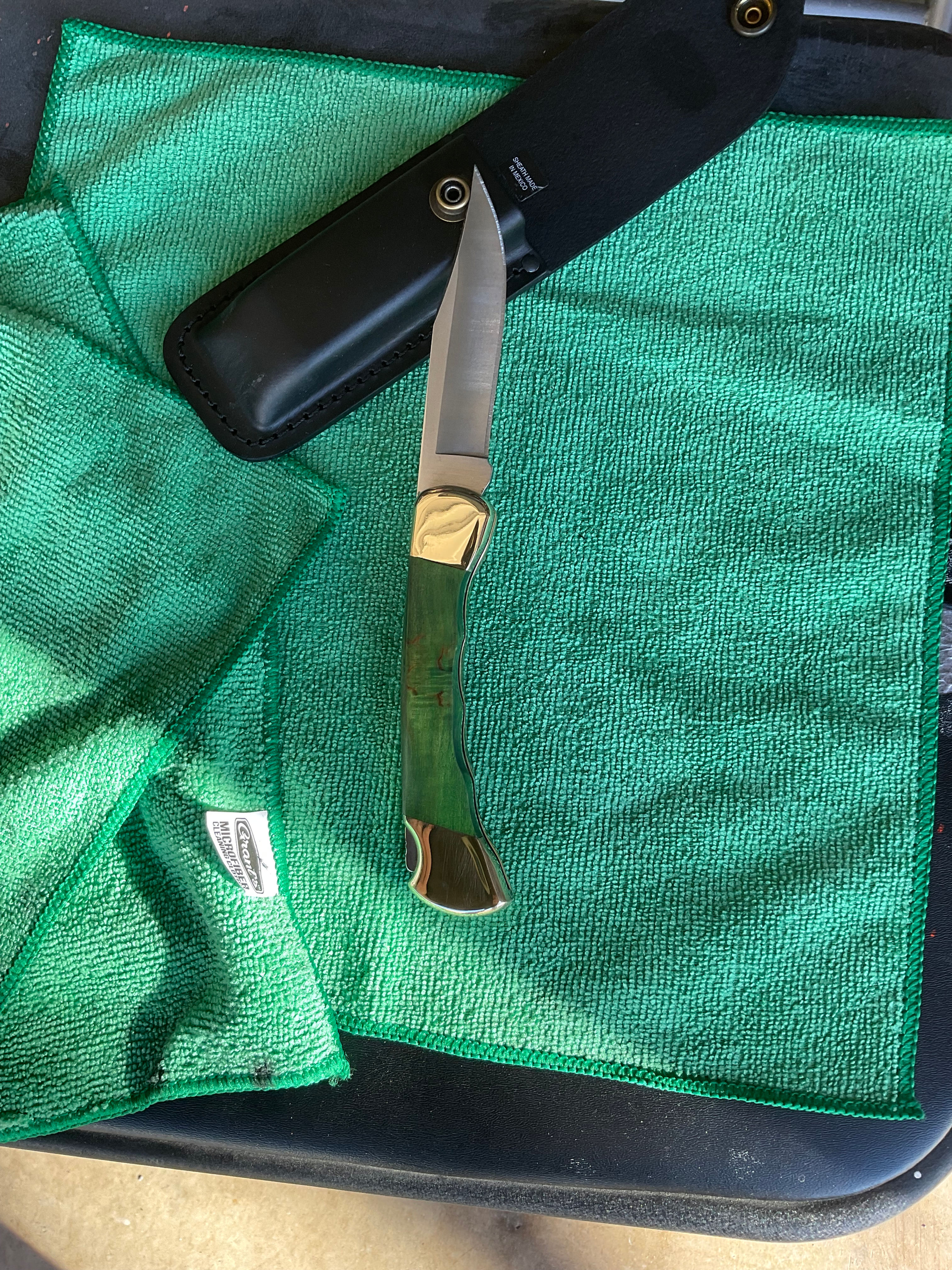 Buck 110 Finger grooves with Masur Birch Curly Scales