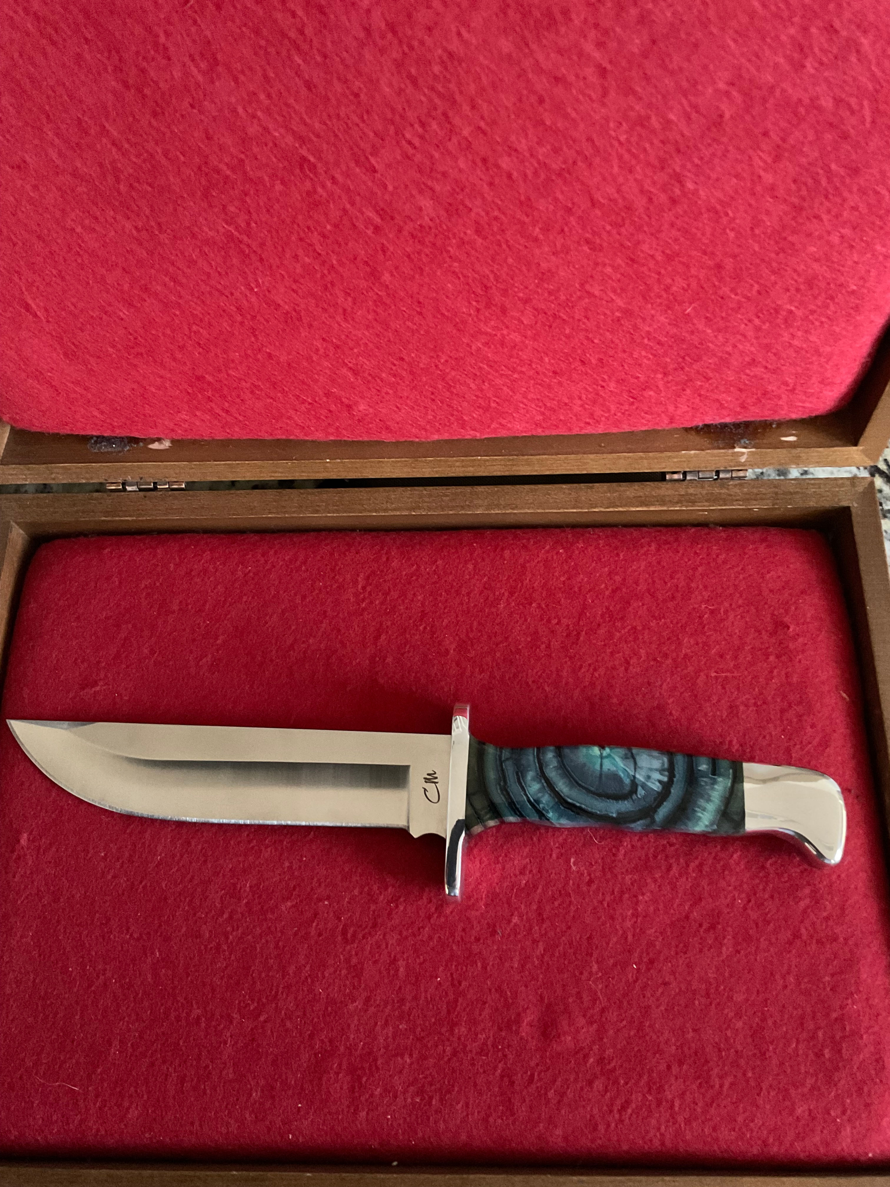 Buck 124 Cross Cut Mammoth Ivory & Black G10 Liner