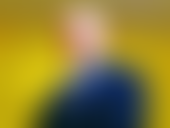 Real System of Bodyguards - "It's not normal who doesn't go crazy here"