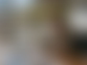 Gayrimenkul yatırımında doğru mülkü seçmek için kira çarpanı nedir araştırması yapan ve amortisman süresi hesaplayan uzman.