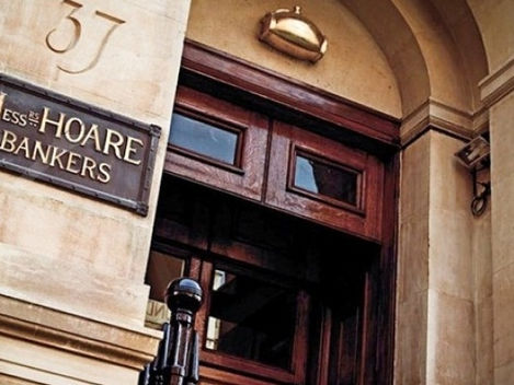 RIFAN FINANCINDO - UK Finance desak pemerintah untuk meringankan beban pajak