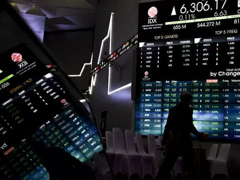 RIFAN FINANCINDO - IHSG berpeluang "rebound" hari ini, seiring turunnya yield obligasi AS