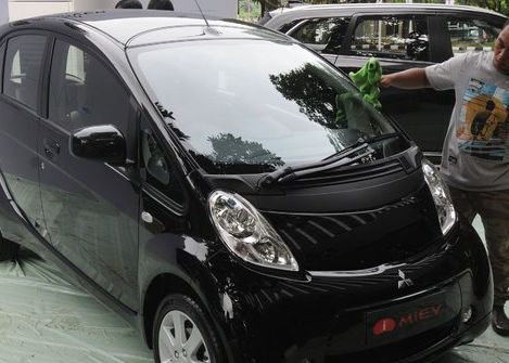 PT. RIFAN FINANCINDO BERJANGKA - Pemerintah prediksi 'booming' mobil listrik Indonesia terja