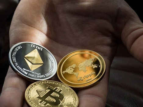 RIFAN FINANCINDO - Pemerintah akan Buka Bursa Kripto Paling Lambat Akhir Tahun Ini