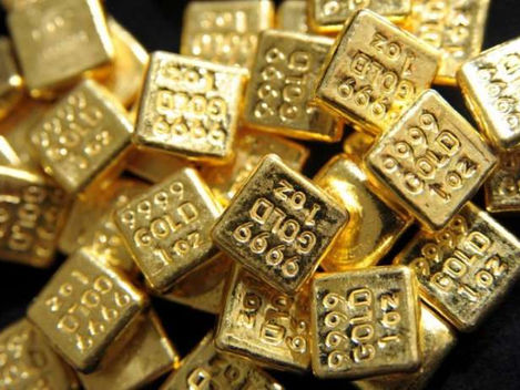 RIFAN FINANCINDO - Harga emas jatuh di bawah 1.800 dolar karena "yield" obligasi menguat