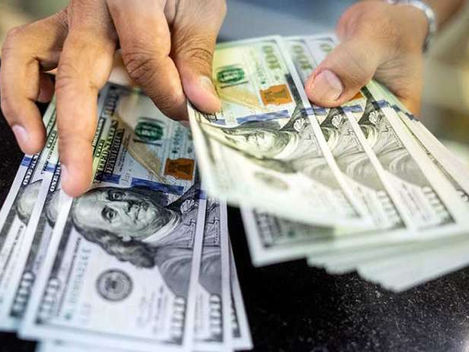 RIFAN FINANCINDO - Dolar AS naik di tengah kehati-hatian saat pertemuan menteri keuangan