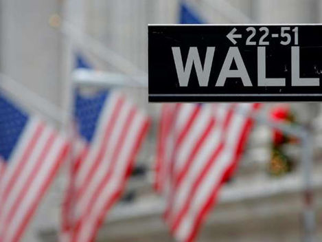 RIFAN FINANCINDO - Wall Street Menguat Ditopang Sentimen Laporan Kinerja Emiten