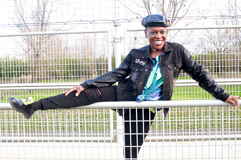 iamdianeniangoran,sur mon blog, je vous présente une tenue ,un style,une mode holographique