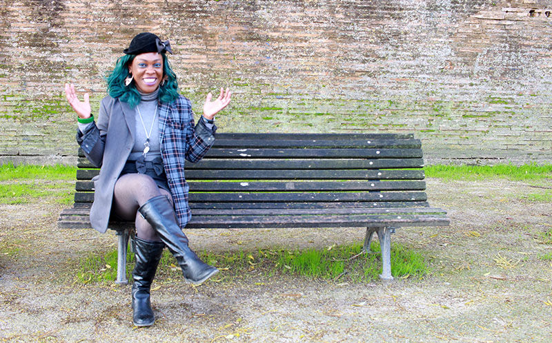 Sur mon blog iamdianeniangoran, je présente ma tenue de la semaine composée principalement d'une veste à carreaux bi-ton.