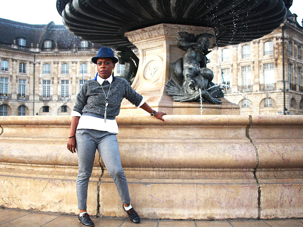 iamdianeniangoran, sur mon blog je présente ma tenue du jour avec le Style 2 à bordeaux place de la bourse.