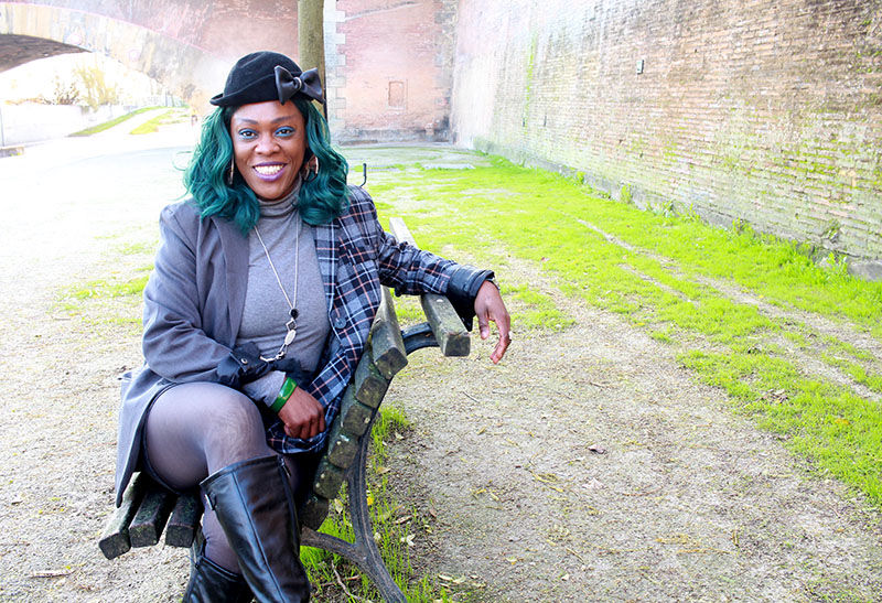 Sur mon blog iamdianeniangoran, je présente ma tenue de la semaine composée principalement d'une veste à carreaux bi-ton.