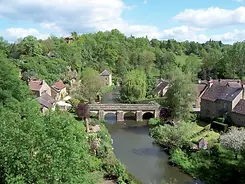 saint-ceneri-le-gerei-vue-pont.webp