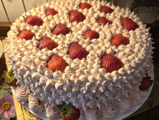 Now this cake says, "Let's have fun!". Really unique and very pretty cake that tasted very good and unusual for a wedding! Strawberries and cake throughout, with complexity. New flavor was great!