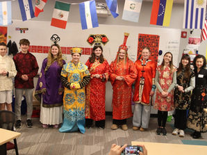 Experiencing Heritage: Imperial Attire and Lunar New Year Research 體驗傳統文化：探索歷代皇室服裝以及農曆新年