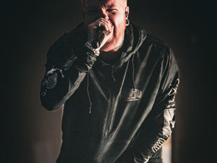 Memphis May Fire Heats Up The Knitting Factory For a Rare Hometown show