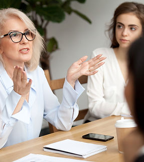 woman talking in group, English conversation, Advanced English quiz
