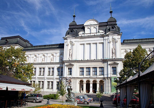 NATIONAL GALLERY 
SQUARE 500