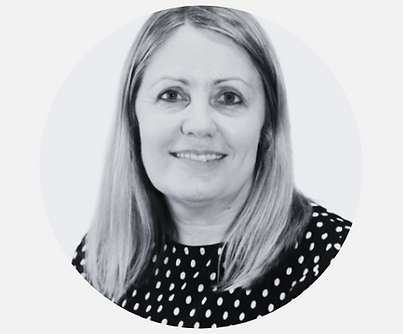 Julie Roberton (2).png