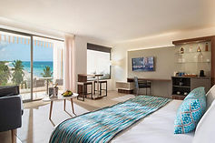 Junior Suite Jacuzzi.jpeg