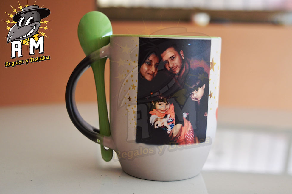 Miniatura: Taza mágica con cuchara