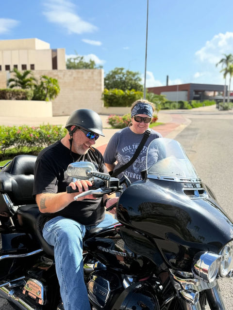 Leaving the Avani Hotel in Cancun with Harley-Davidson motorcycles used for guided tours in Mexico